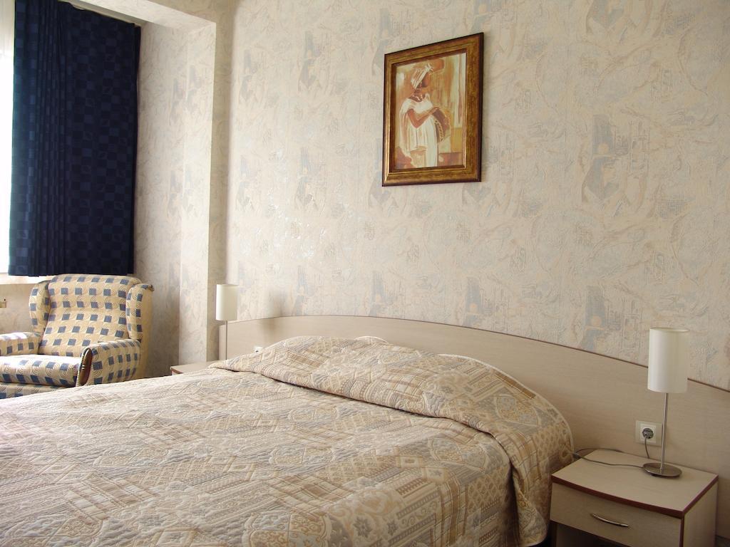 Hotel Zheleznik Stara Zagora Room photo