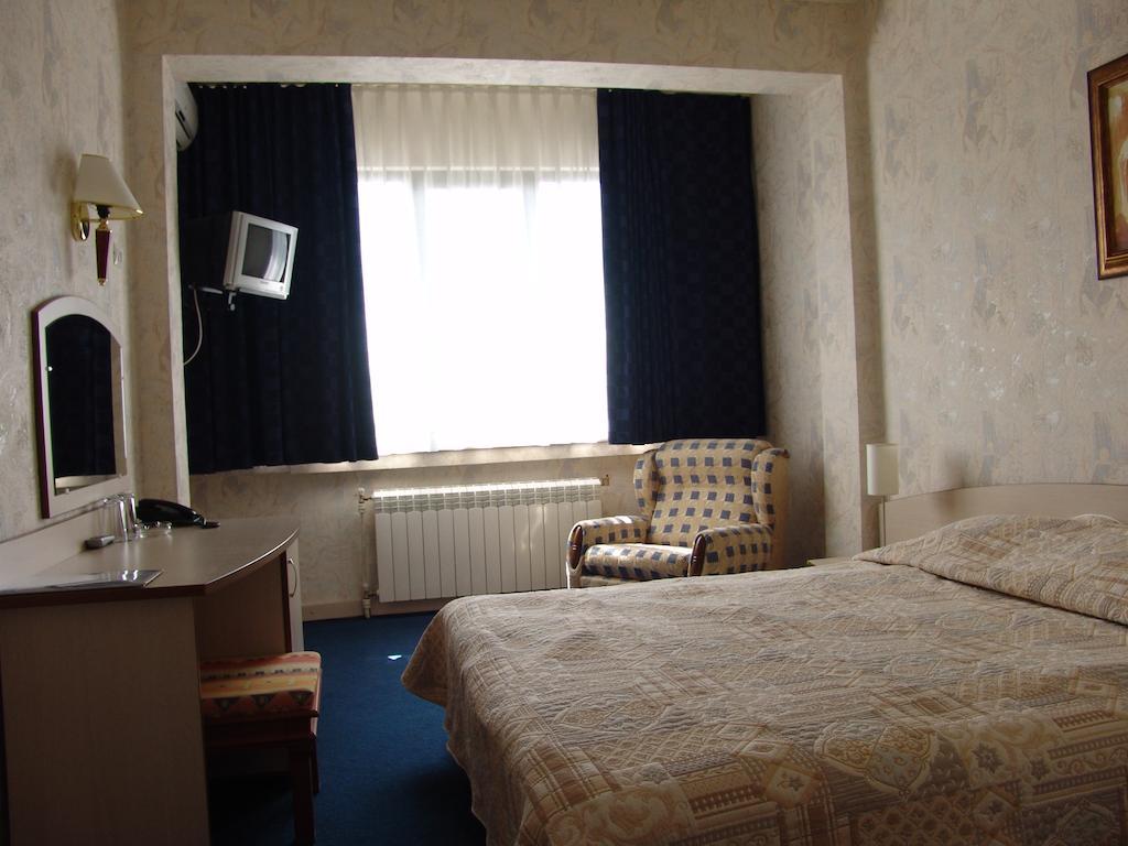 Hotel Zheleznik Stara Zagora Room photo